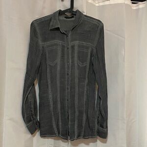 Vertigo Paris Gray Button-Down Shirt